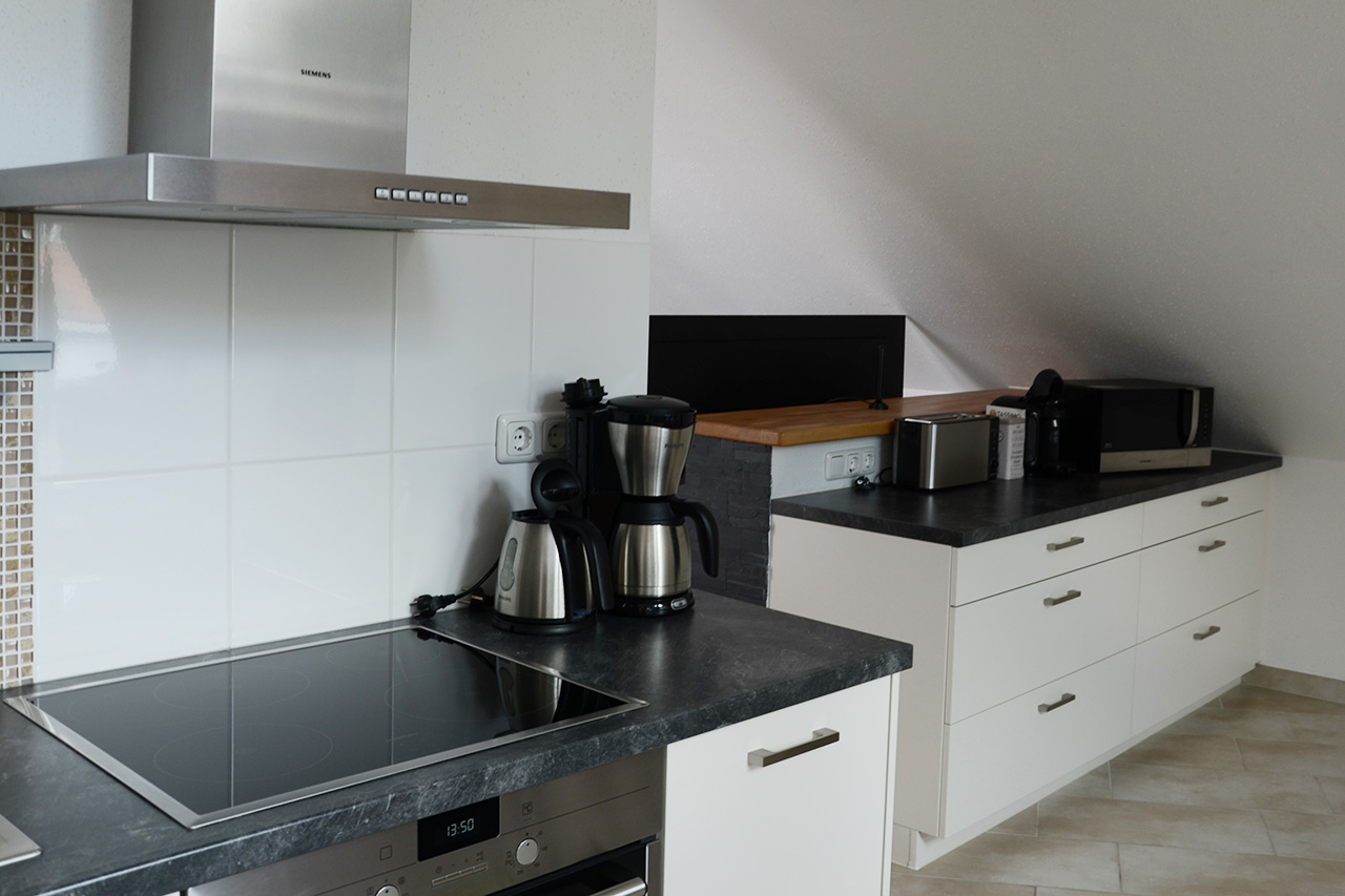 Dachgeschosswohnung Zornheim – Schlafzimmer
